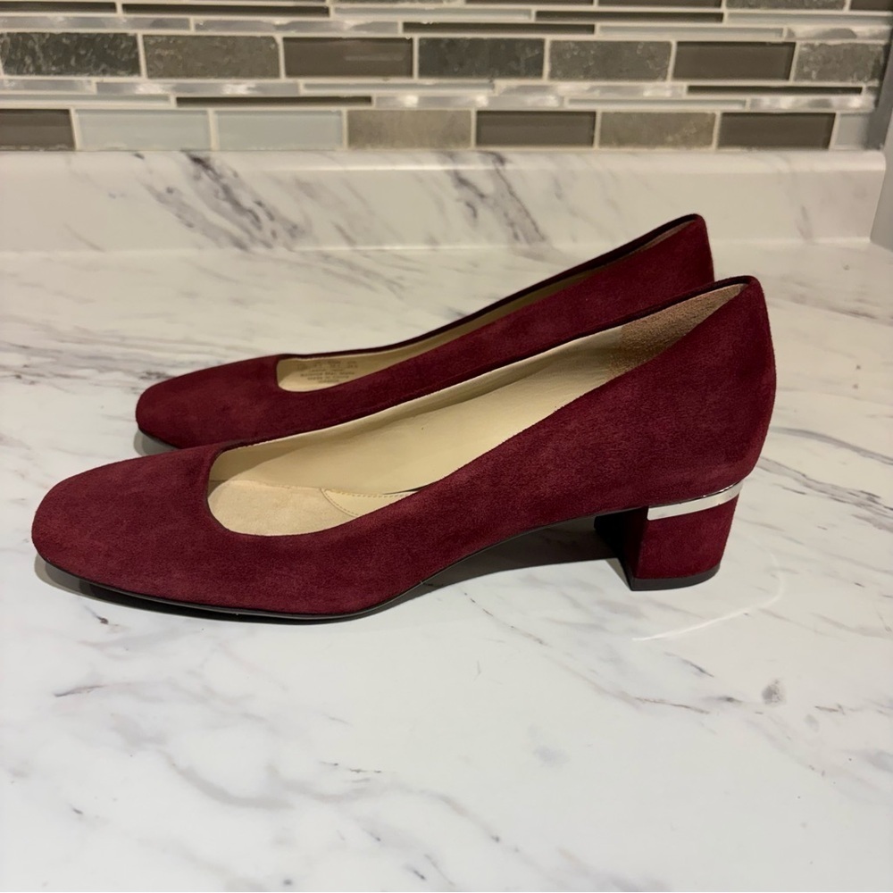 Naturalizer N5 comfort suede pumps silver heel accent leather uppers 7.5 - Picture 2 of 16